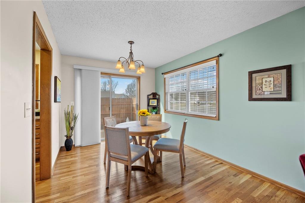 1053 Southwest 8th Circle Lee's Summit, MO 64081 - Photo 6 of 24