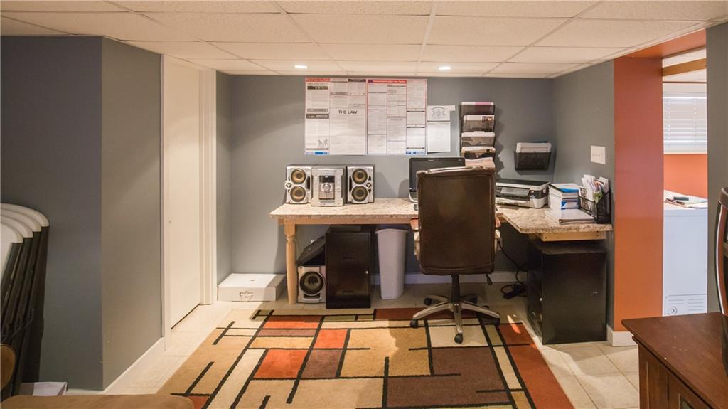 3377 Ivanhoe Road Sharpsville, PA 16150 - Photo 19 of 24 Convenient built-in home office.
