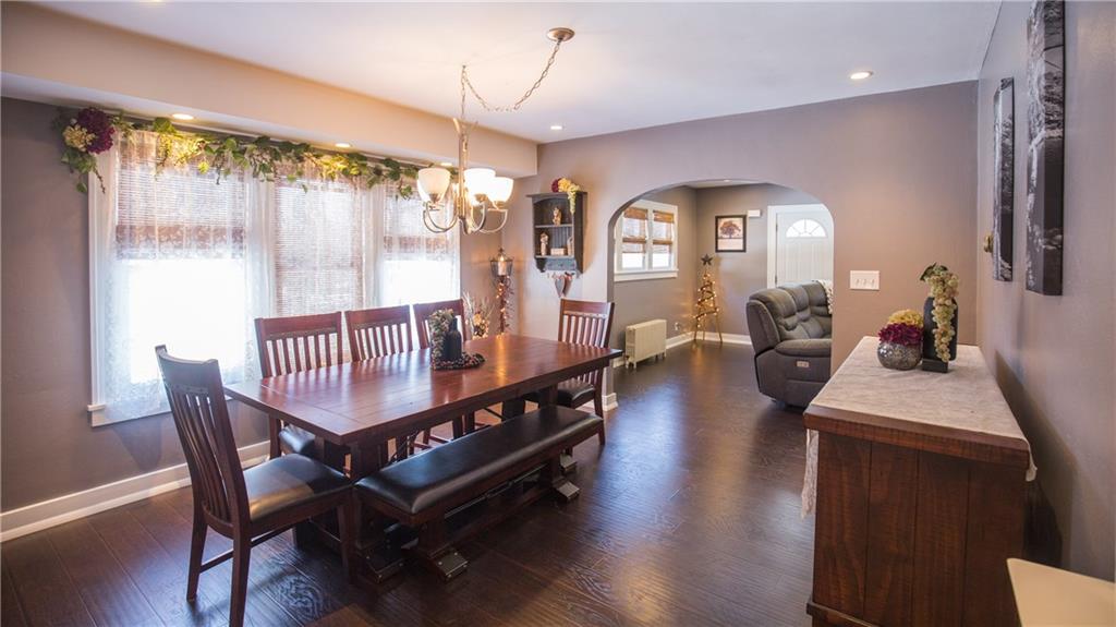 3377 Ivanhoe Road Sharpsville, PA 16150 - Photo 10 of 24 Calming, neutral wall colors accent any decor.