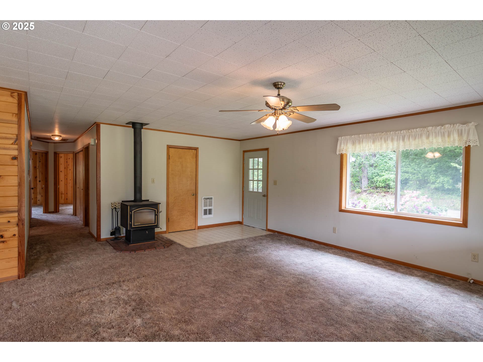 3333 Bullock Road Oakland, OR 97462 - Photo 9 of 48 a view of an empty room with a window
