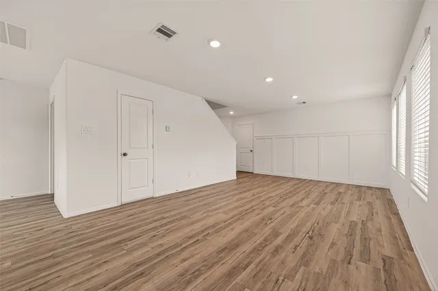 $2,300 | 1307 Vincente Court, Conroe, TX 77301