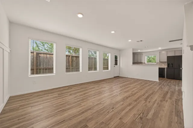 $2,300 | 1307 Vincente Court, Conroe, TX 77301