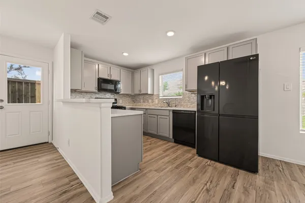 $2,150 | 1307 Vincente Court, Conroe, TX 77301