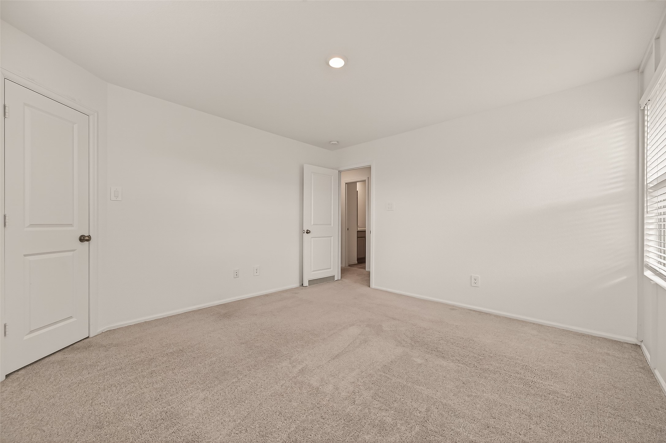 1307 Vincente Court Conroe, TX 77301 - Photo 25 of 44