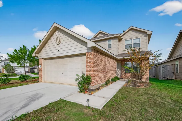 $2,300 | 1307 Vincente Court, Conroe, TX 77301
