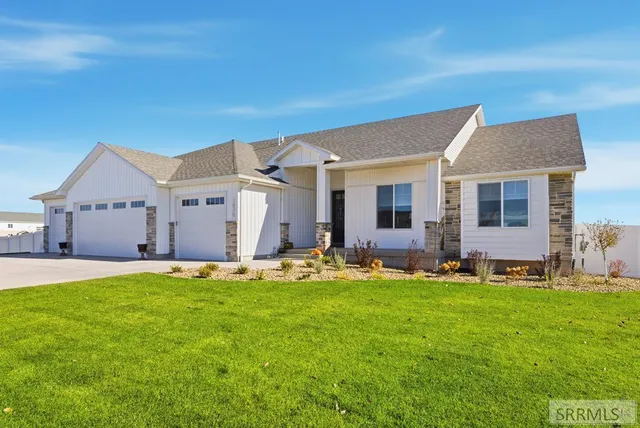 $788,000 | 1575 North 845 Street, Shelley, ID 83274