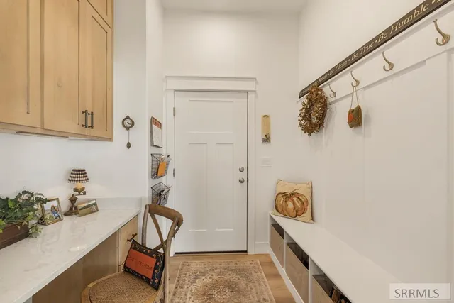 $788,000 | 1575 North 845 Street, Shelley, ID 83274