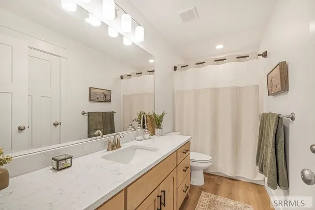 $788,000 | 1575 North 845 Street, Shelley, ID 83274