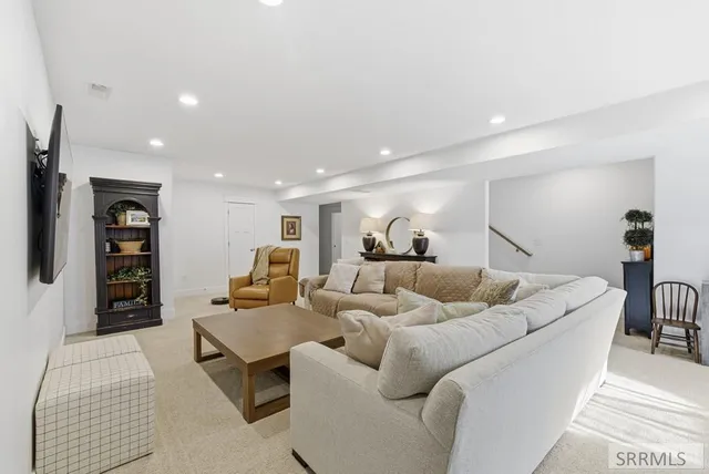 $788,000 | 1575 North 845 Street, Shelley, ID 83274