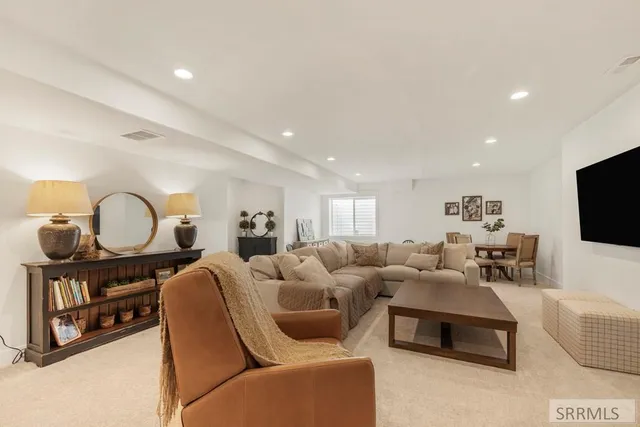 $788,000 | 1575 North 845 Street, Shelley, ID 83274