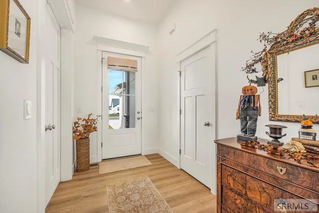 $788,000 | 1575 North 845 Street, Shelley, ID 83274