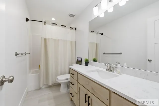 $788,000 | 1575 North 845 Street, Shelley, ID 83274