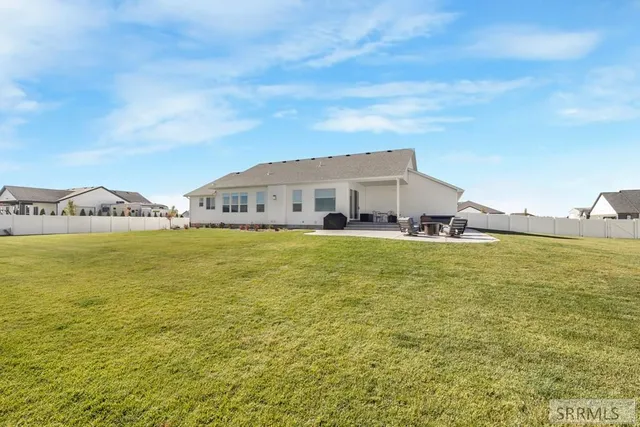 $788,000 | 1575 North 845 Street, Shelley, ID 83274