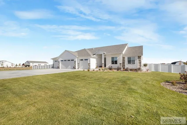 $788,000 | 1575 North 845 Street, Shelley, ID 83274