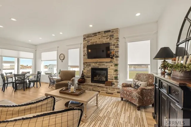 $788,000 | 1575 North 845 Street, Shelley, ID 83274