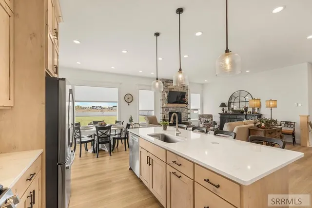 $788,000 | 1575 North 845 Street, Shelley, ID 83274