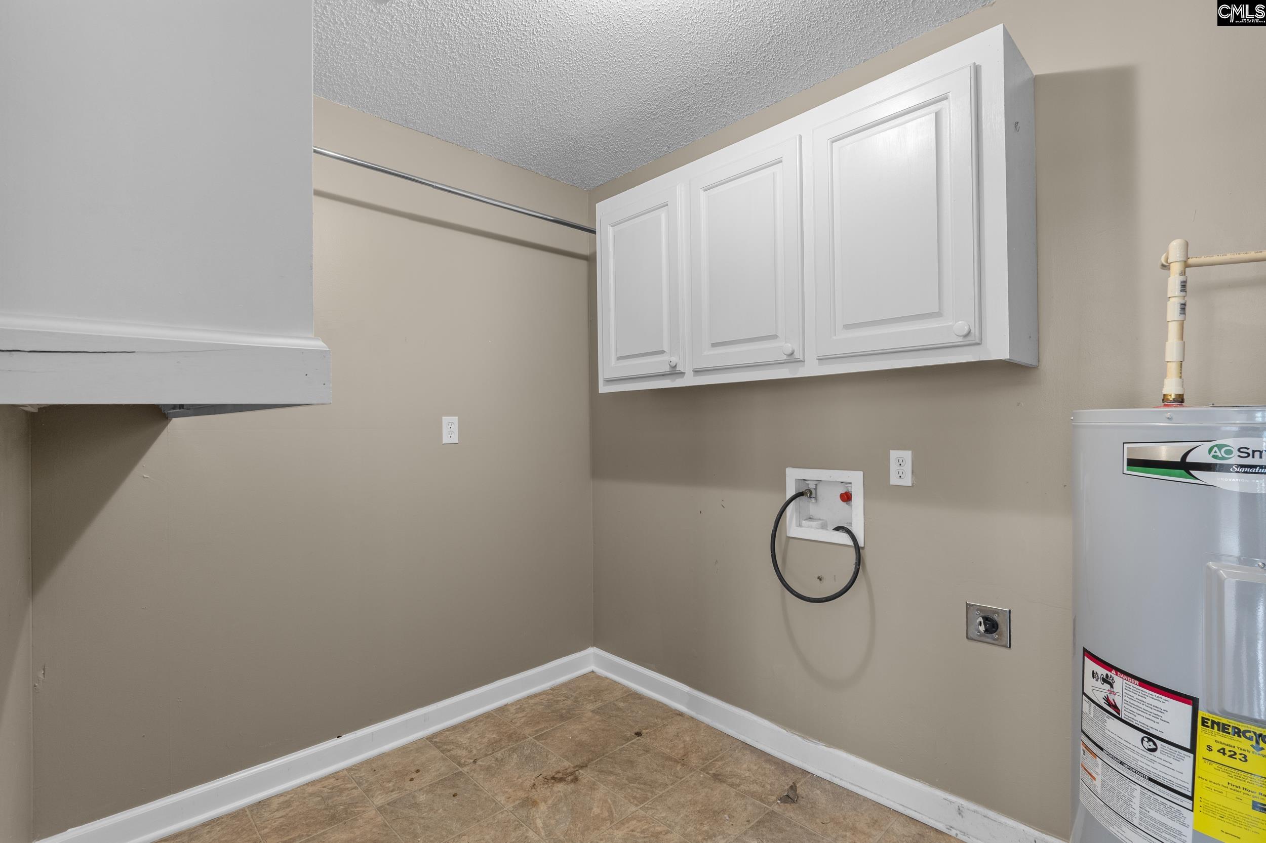 548 Eskie Dixon Road Elgin, SC 29045 - Photo 23 of 27 a bathroom with a shower