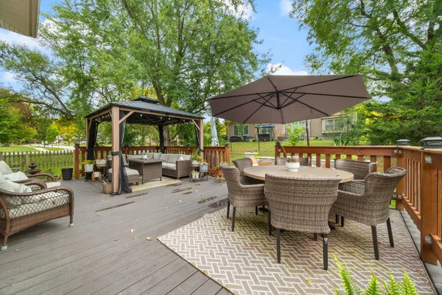 $655,000 | 320 Pochet Lane, Schaumburg, IL 60193