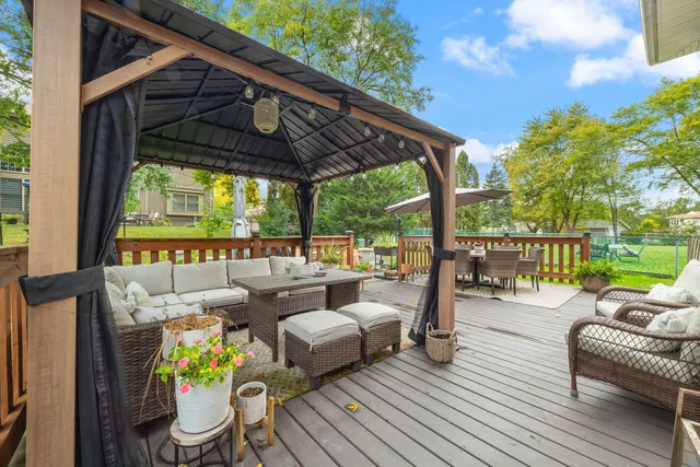 $655,000 | 320 Pochet Lane, Schaumburg, IL 60193