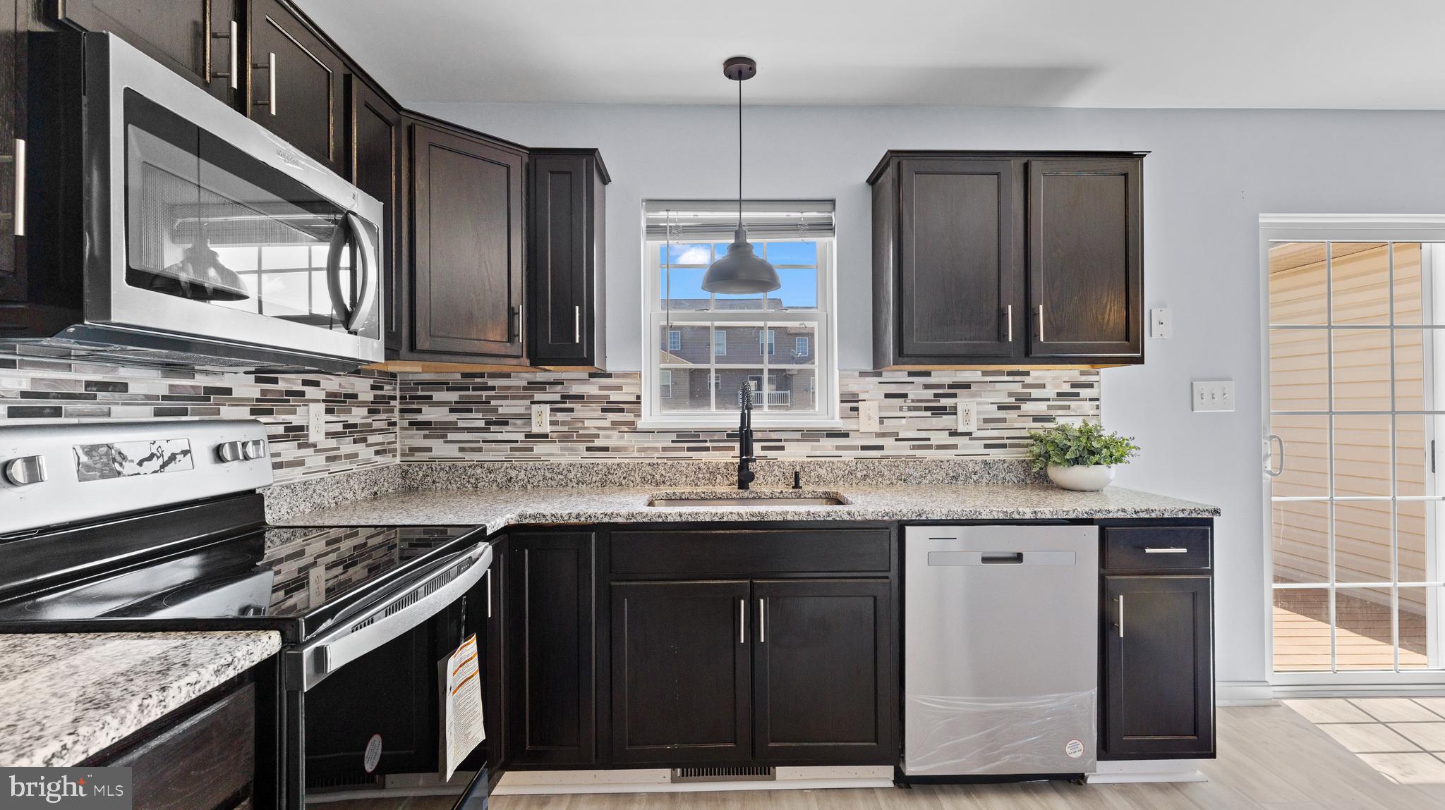 450 Fisher Drive York, PA 17404 - Photo 6 of 21