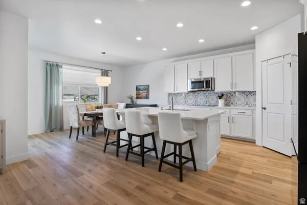 $676,973 | 5420 North Cliffrose Drive, Eagle Mountain, UT 84005