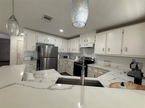 $239,900 | 3114 Bolt Street, Houston, TX 77051