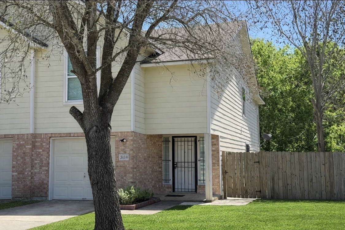 3114 Bolt Street Houston, TX 77051 - Photo 6 of 32 a front view of a house with garden