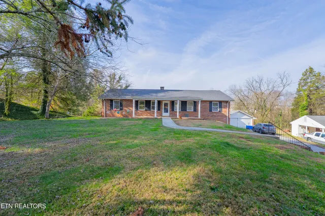 $415,000 | 125 Bettis Lane, Kingston, TN 37763