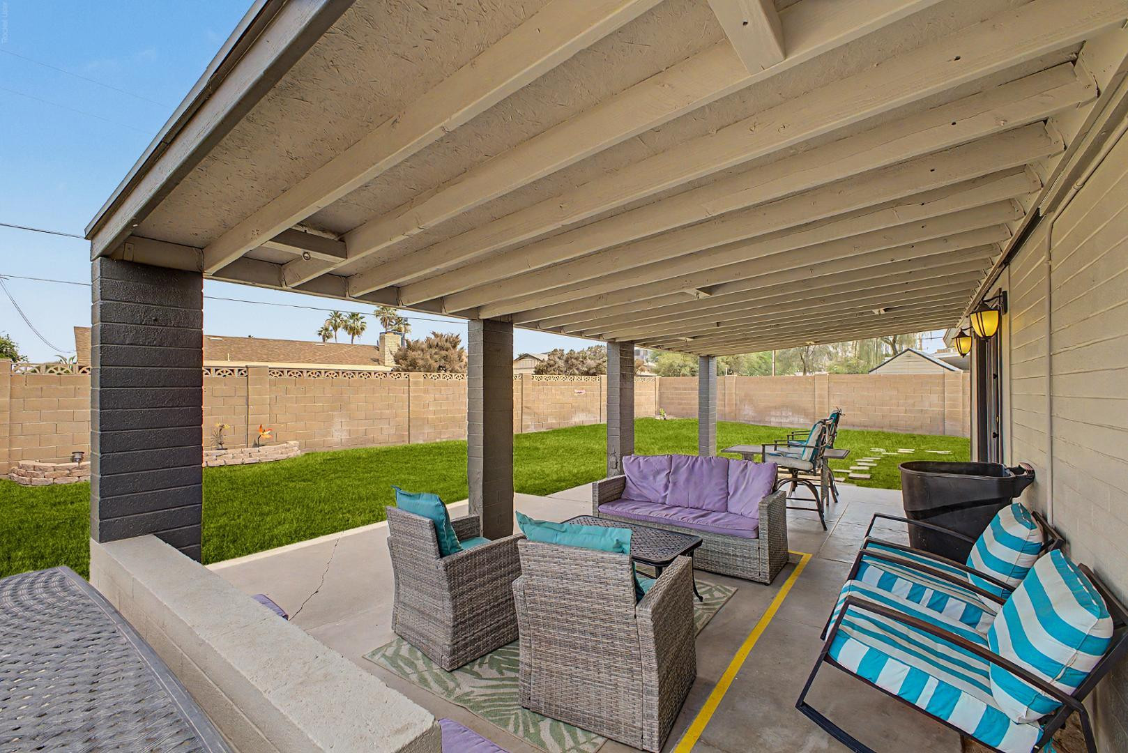 3346 East Cochise Road Phoenix, AZ 85028 - Photo 35 of 40 a view of an outdoor sitting area