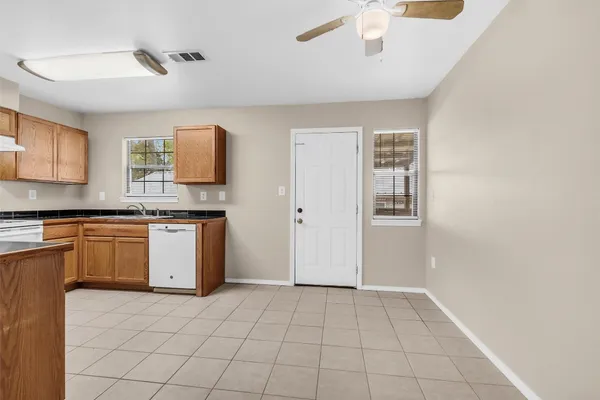 $185,000 | 14236 East Ravine Run, Willis, TX 77318