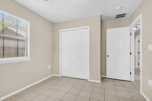 $185,000 | 14236 East Ravine Run, Willis, TX 77318