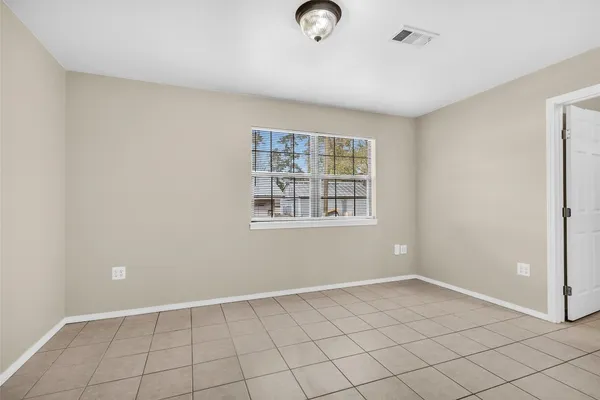 $185,000 | 14236 East Ravine Run, Willis, TX 77318