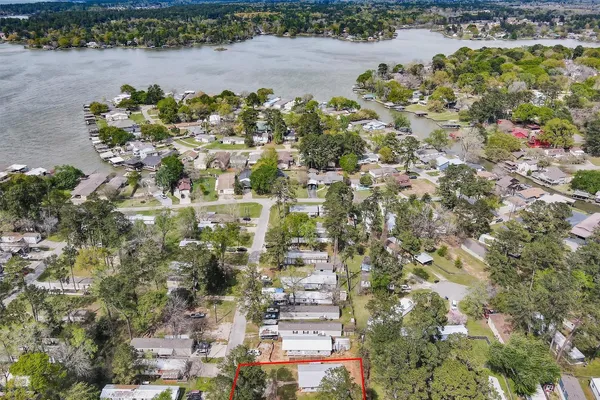 $185,000 | 14236 East Ravine Run, Willis, TX 77318