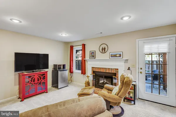 $649,777 | 329 South Pickett Street, Alexandria, VA 22304