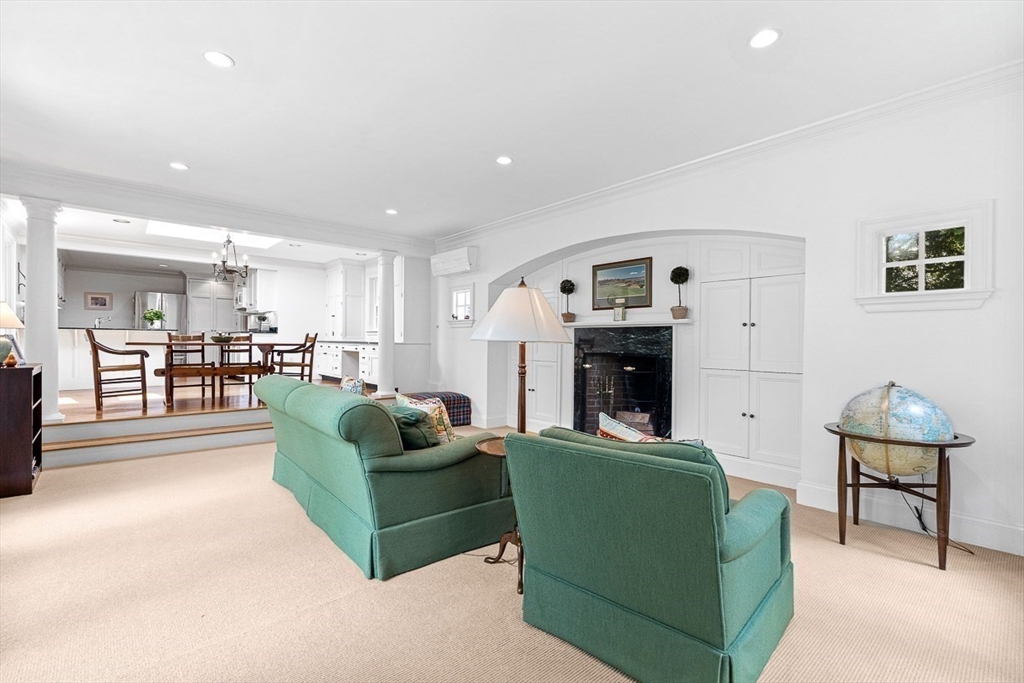 56 Woodcliff Road Wellesley, MA 02481 - Photo 13 of 24