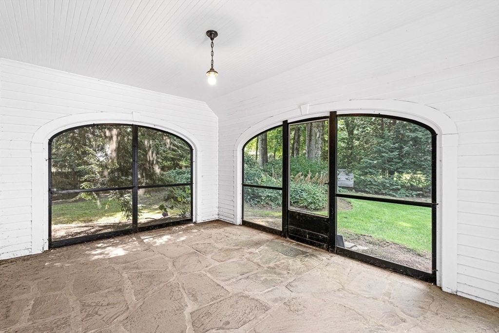 56 Woodcliff Road Wellesley, MA 02481 - Photo 22 of 24