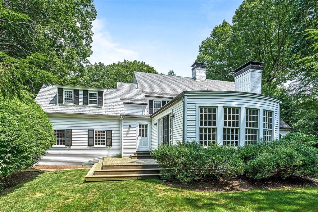 56 Woodcliff Road Wellesley, MA 02481 - Photo 23 of 24