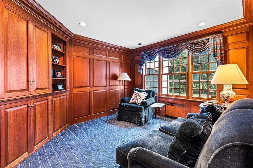 56 Woodcliff Road Wellesley, MA 02481 - Photo 7 of 24