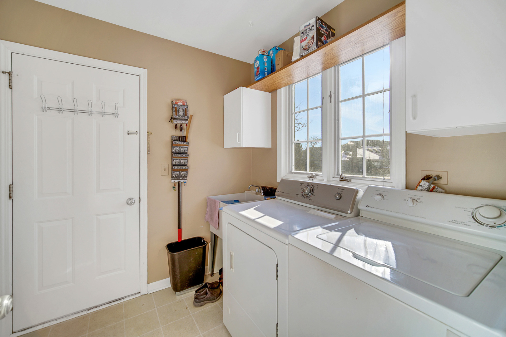 157 Burleigh Lane Inverness, IL 60067 - Photo 27 of 38 Gallery Image 27