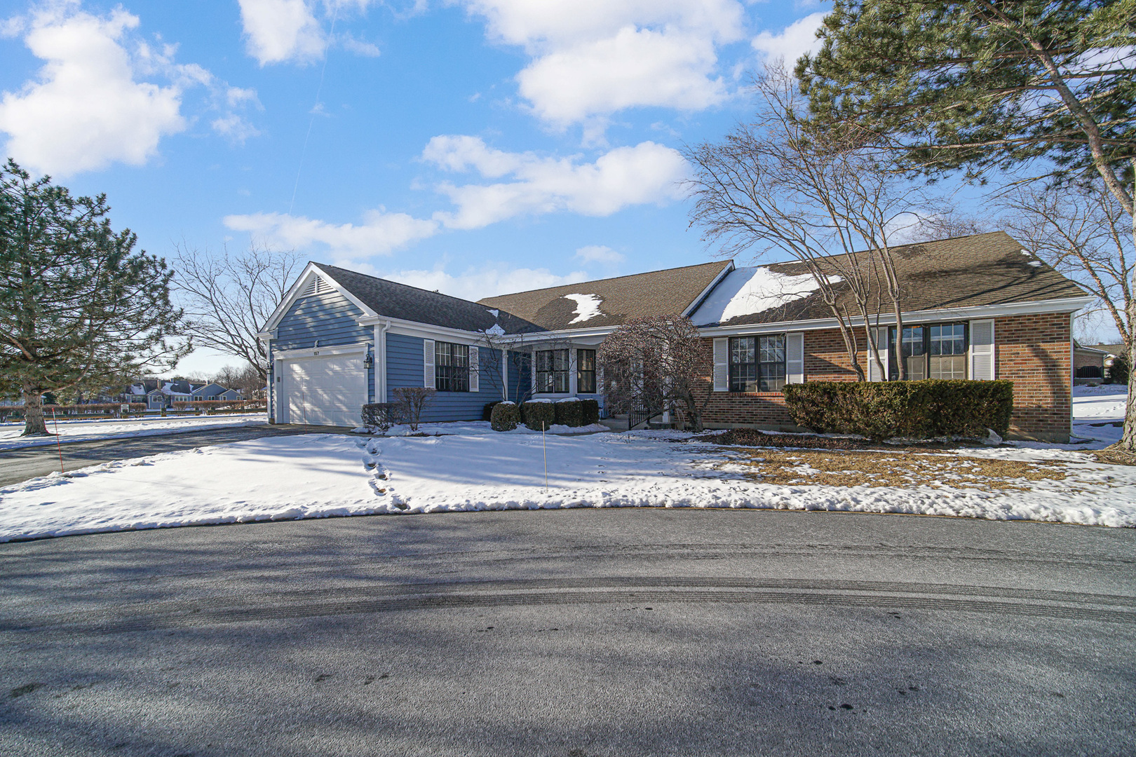 157 Burleigh Lane Inverness, IL 60067 - Photo 4 of 38 Gallery Image 4