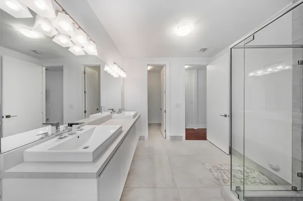 $7,500 | 10081 Northwest 75th Terrace, Doral, FL 33178