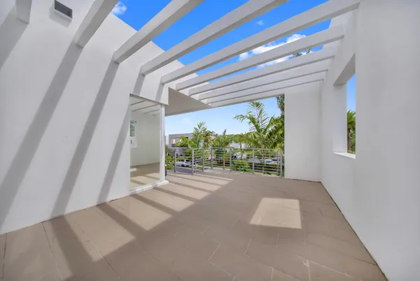 $7,500 | 10081 Northwest 75th Terrace, Doral, FL 33178