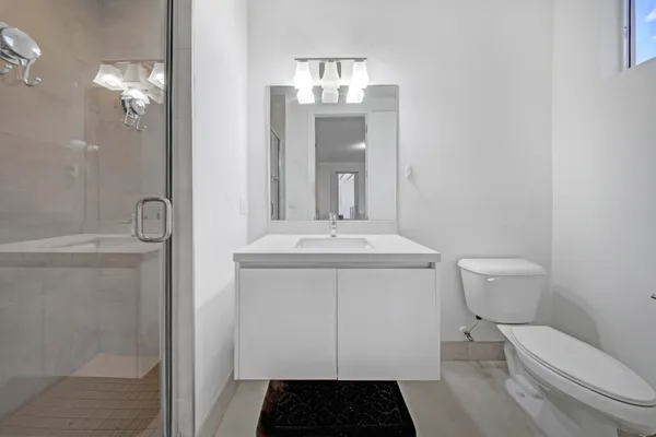 $7,500 | 10081 Northwest 75th Terrace, Doral, FL 33178