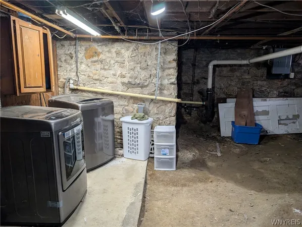 $100,000 | 72 North Center Street, Perry, NY 14530