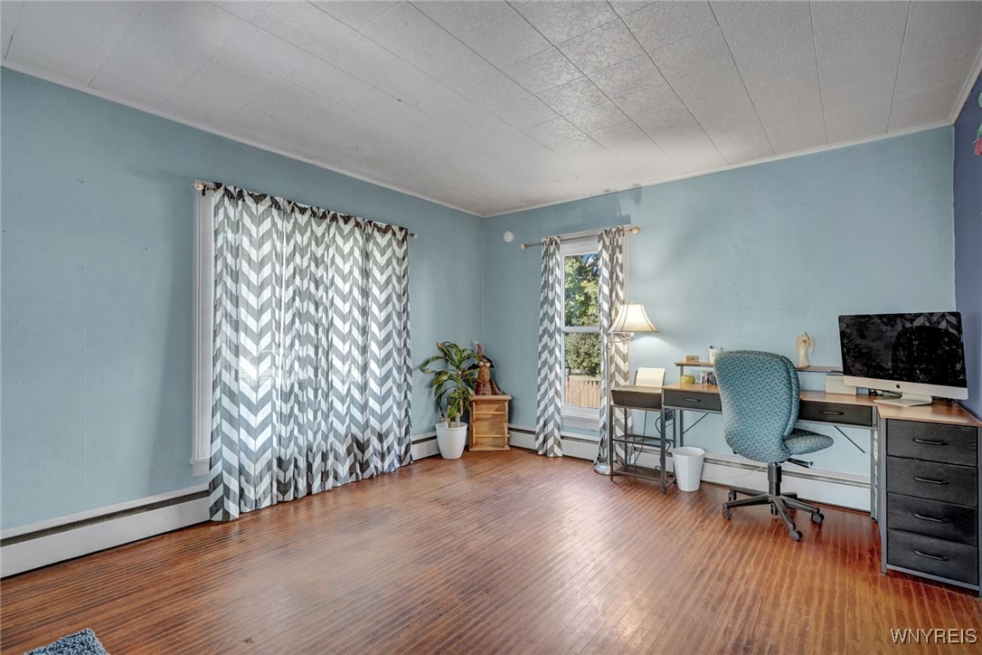 72 North Center Street Perry, NY 14530 - Photo 9 of 46 Entry room from front door and Porch was used as o