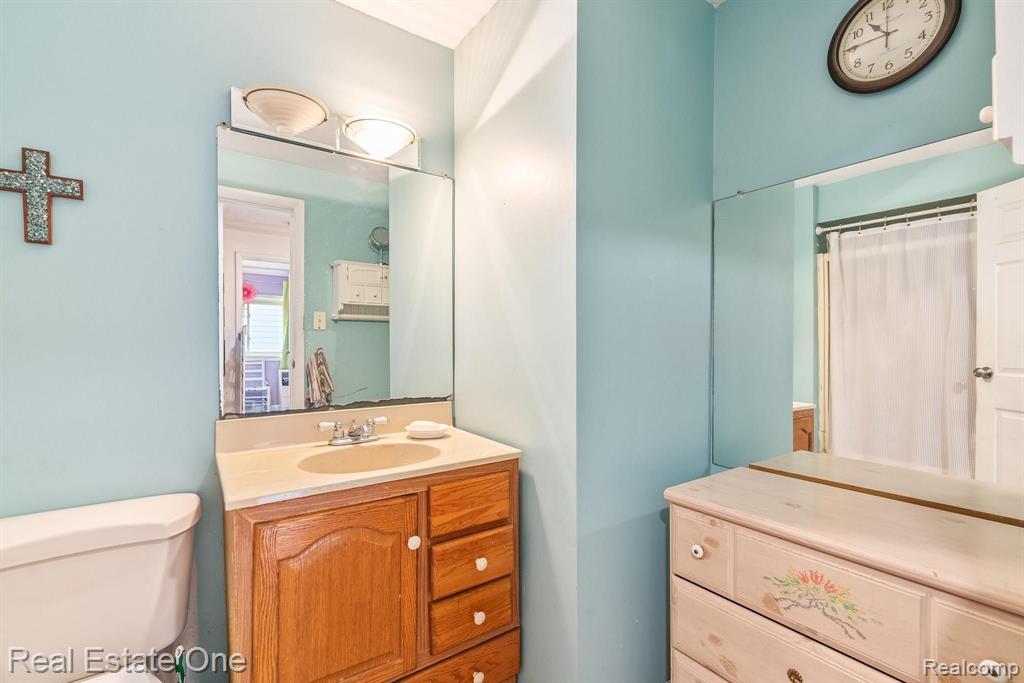 26393 Power Road Farmington Hills, MI 48334 - Photo 30 of 37