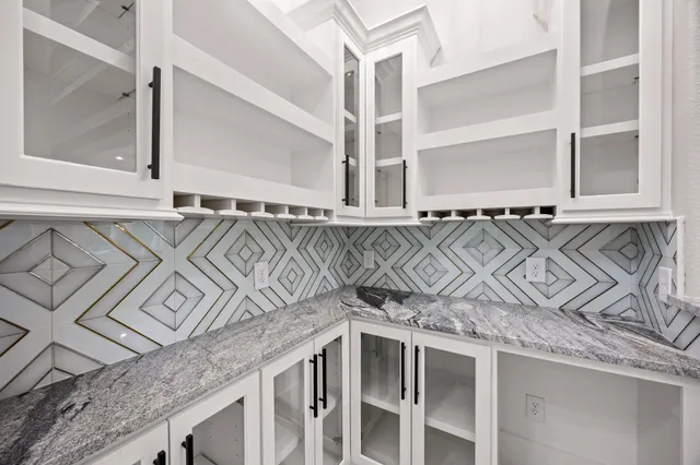 $852,000 | 19601 Desna Drive, Porter, TX 77365