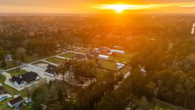 $852,000 | 19601 Desna Drive, Porter, TX 77365