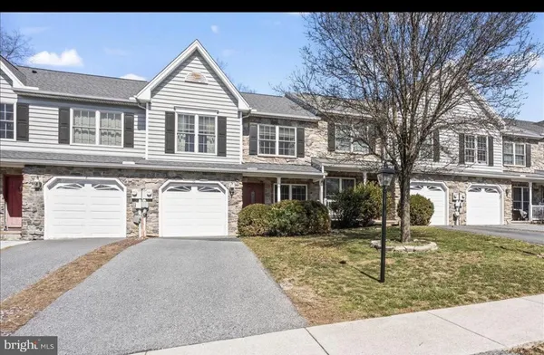 $2,350 | 10 Lenox Court, Mechanicsburg, PA 17050