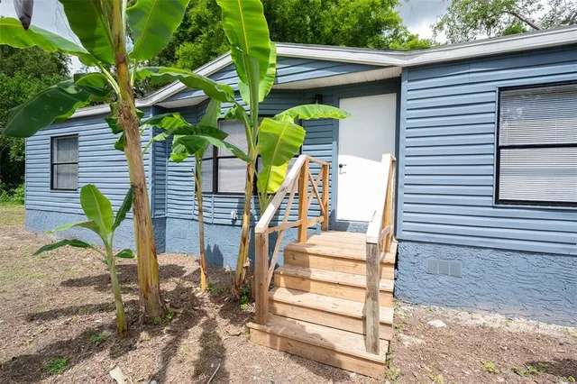 a view of outdoor space and porch